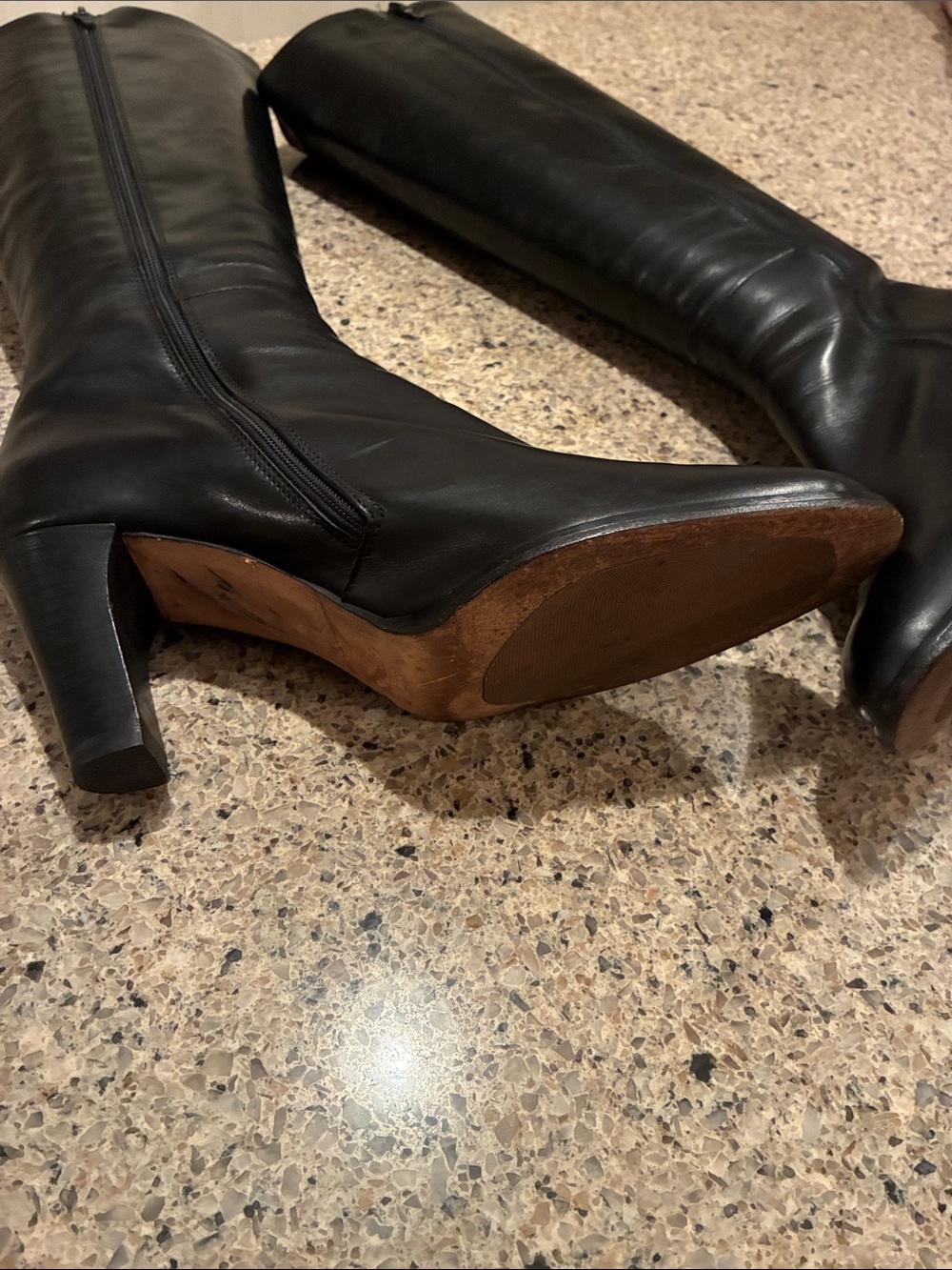 Women’s 8 Vintage J Crew Italian Leather Classic Black Leather Knee-High Boots - Picture 11 of 16